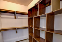 06 - Primary Bedroom-3