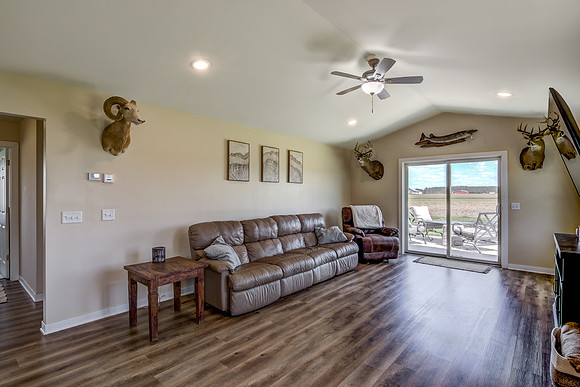 02 - Living Room-2