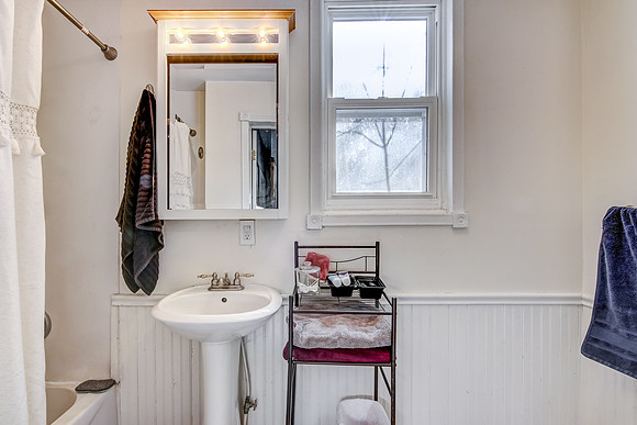 12b - Bathroom-2