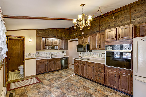 03 - Kitchen-3