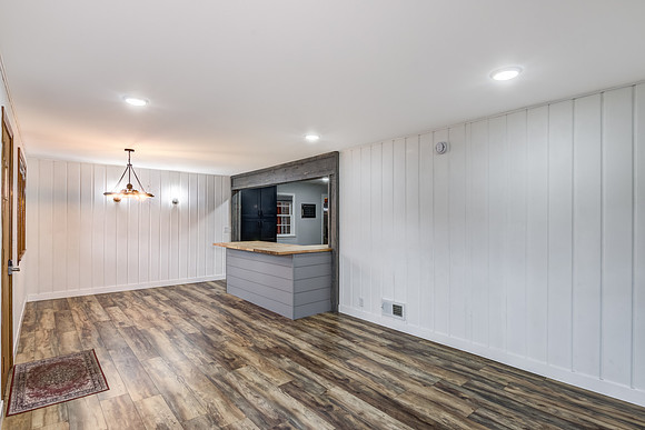 05 - Family Room-3
