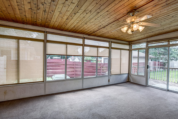09 - Seasonal Porch-1