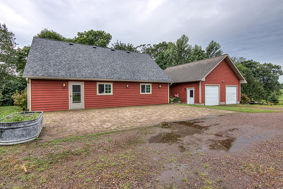 20 - Exterior-3