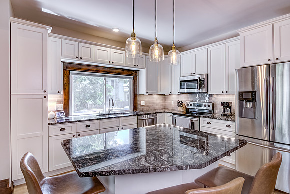 03 - Kitchen-5