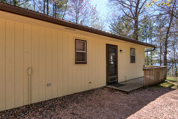20 - Exterior-1