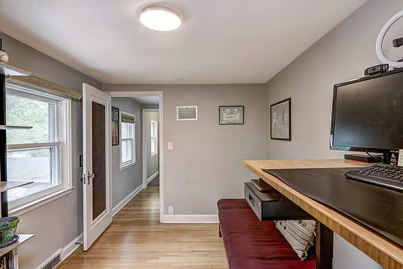 11 - Upper Level Bedroom - 3-2