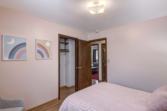 10 - Main Level Bedroom - 1-2-Edit