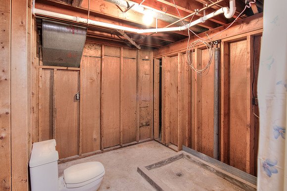 12b - Bathroom-3