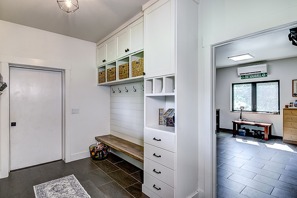 16A - Interior-2