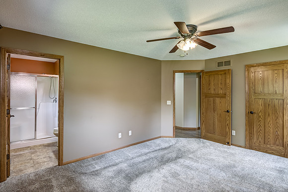 06 - Primary Bedroom-2