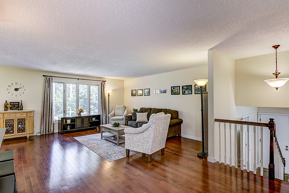 02 - Living Room-1