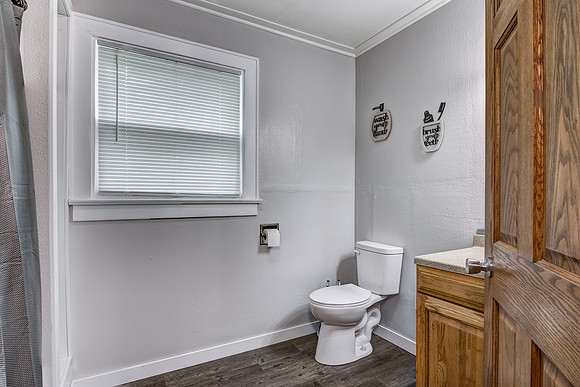 12b - Bathroom-1