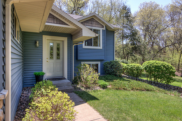 20 - Exterior-1