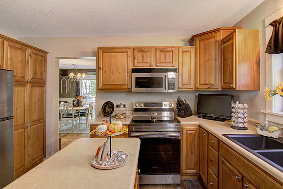03 - Kitchen-3