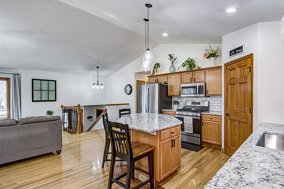 03 - Kitchen-1