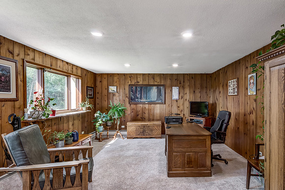 05 - Family Room-1-Edit