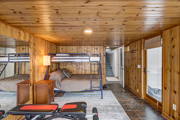 05 - Family Room-2