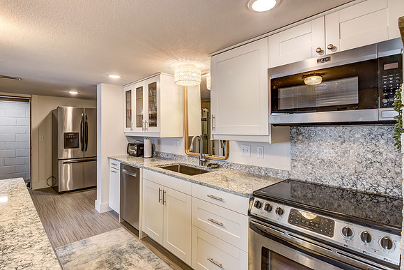 03 - Kitchen-6