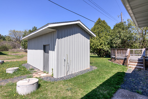 18 - Outbuilding-5