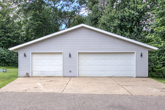 18 - Outbuilding-1