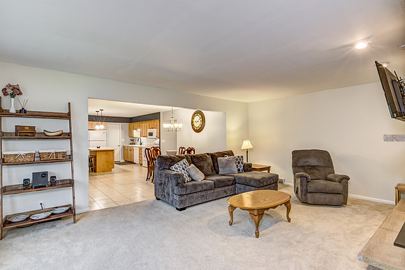 02 - Living Room-3